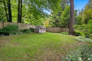 7825 NE 140th Pl, Kirkland, WA 98034 - Photo 29