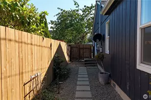 807 Georgiana St, Port Angeles, WA 98362 - Photo 11