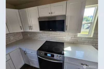 807 Georgiana St, Port Angeles, WA 98362 - Photo 21