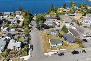 807 Georgiana St, Port Angeles, WA 98362 - Photo 5