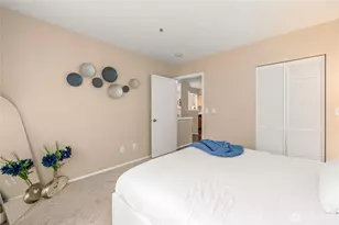 15300 112th Ave NE, Bothell, WA 98011 - Photo 17