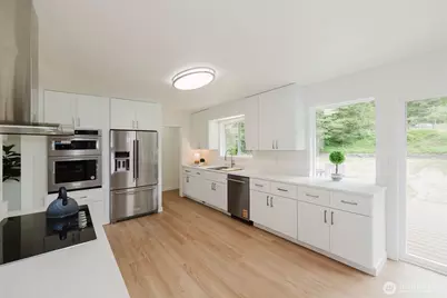 3828 Harbel Drive NE, Bremerton, WA 98310 - Photo 9