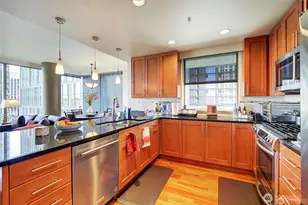 10650 NE 9th Pl, Bellevue, WA 98004 - Photo 7