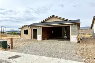 177 Country Cottage Ln, Malaga, WA 98828 - Photo 3