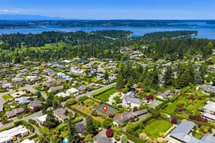 1700 92nd Ave NE, Clyde Hill, WA 98004 - Photo 9