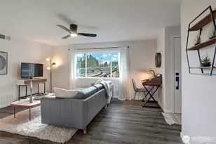 3708 NE 22nd St, Renton, WA 98056 - Photo 5