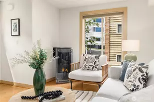 916 N 73rd St, Seattle, WA 98103 - Photo 13