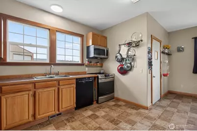 95 W Birnie Slough Road, Cathlamet, WA 98612 - Photo 9