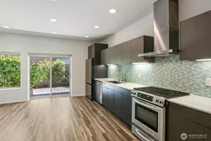 2651 22nd Ave W, Seattle, WA 98199 - Photo 9