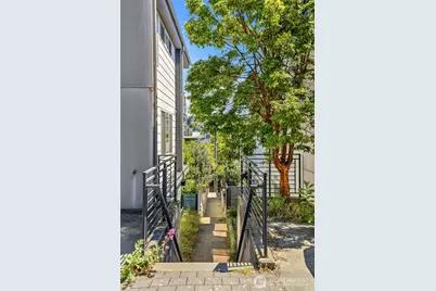 2651 22nd Avenue W #A, Seattle, WA 98199 - Photo 37