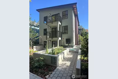 228 21st Avenue E, Seattle, WA 98112 - Photo 1