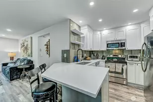 1336 Bellevue Way NE, Bellevue, WA 98004 - Photo 13