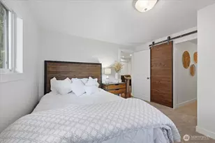 2804 E Howell St, Seattle, WA 98122 - Photo 15
