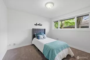 2804 E Howell St, Seattle, WA 98122 - Photo 17