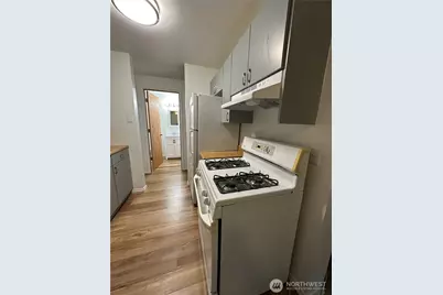 609 Shattuck Avenue S #7, Renton, WA 98057 - Photo 3