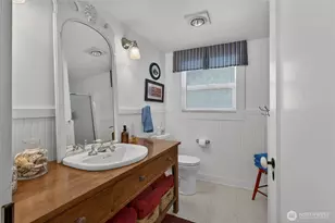 1101 35th St, Seaview, WA 98644 - Photo 25