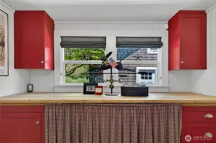 1101 35th St, Seaview, WA 98644 - Photo 23