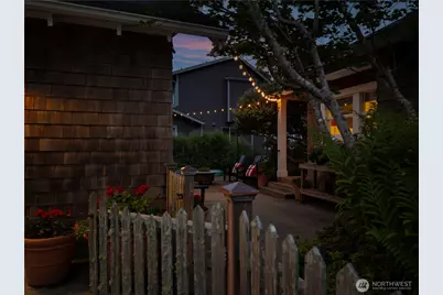 1101 35th Street, Seaview, WA 98644 - Photo 33