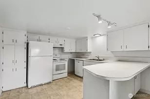5428 Seahurst Ave, Everett, WA 98203 - Photo 9