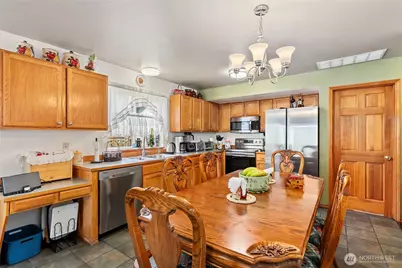 409 Kensington Avenue NW, Orting, WA 98360 - Photo 17