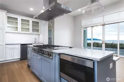 2215 Skyline Way, Anacortes, WA 88221 - Photo 13