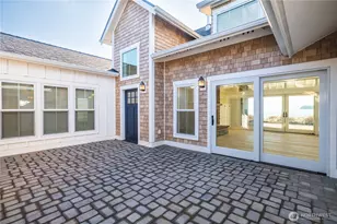 2215 Skyline Way, Anacortes, WA 88221 - Photo 19