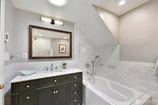 520 NE 82nd St, Seattle, WA 98115 - Photo 27