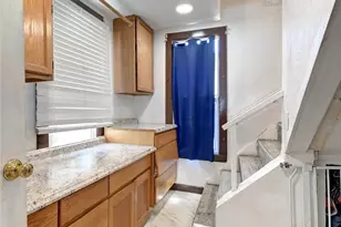2327 Harrison Ave, Everett, WA 98201 - Photo 9
