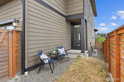 18774 Edmunds Court E, Bonney Lake, WA 98391 - Photo 33