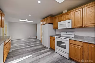 17916 40th Avenue E, Tacoma, WA 98446 - Photo 17