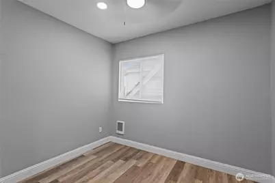 615 Martin Luther King Jr Way, Tacoma, WA 98405 - Photo 15