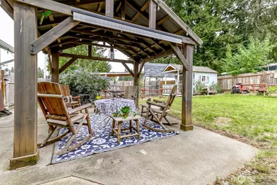 12111 213th Avenue Ct E, Bonney Lake, WA 98391 - Photo 35
