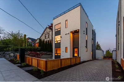 4122 Burke Avenue N, Seattle, WA 98103 - Photo 1