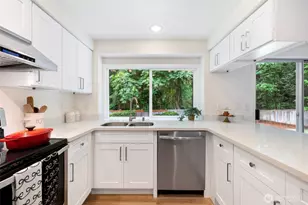 2735 233rd Pl NE, Sammamish, WA 98074 - Photo 9