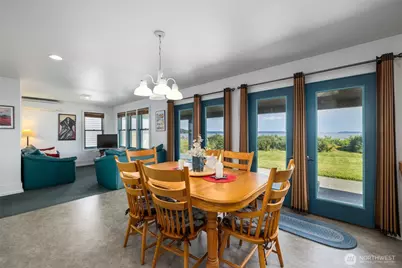754 Livingston Bay Shore Drive, Camano Island, WA 98282 - Photo 13
