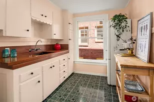 214 13th Ave E, Seattle, WA 98102 - Photo 15