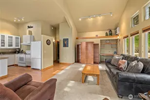 631 Thornton View Rd, Cle Elum, WA 98922 - Photo 3