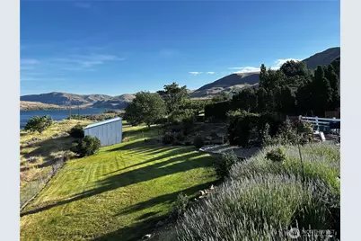 7667 Tarpiscan Road, Malaga, WA 98828 - Photo 9