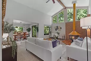 17116 Gravenstein Rd, Bothell, WA 98012 - Photo 3