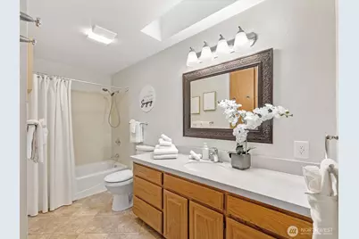 17116 Gravenstein Road, Bothell, WA 98012 - Photo 9