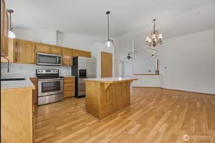 6812 145th St Ct E, Puyallup, WA 98375 - Photo 9
