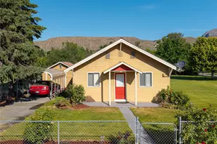 119 N Locust Way, Tonasket, WA 98855 - Photo 1