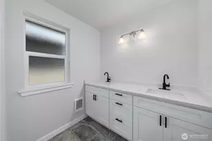 2511 Bay Ave, Hoquiam, WA 98550 - Photo 19