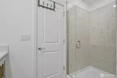 16616 NE 85th St, Redmond, WA 98052 - Photo 21