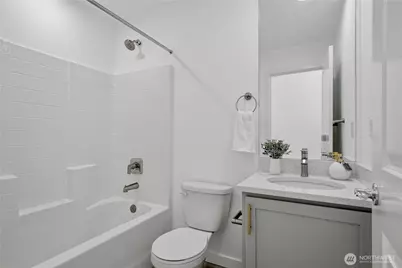 16616 NE 85th St, Redmond, WA 98052 - Photo 23
