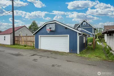 1825 Rucker Avenue, Everett, WA 98201 - Photo 35