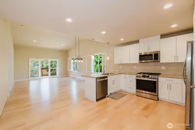 920 E Old Ranch Road #B7, Allyn, WA 98524 - Photo 13