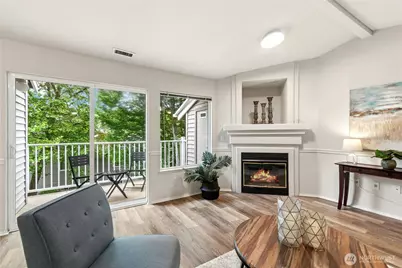 25235 SE Klahanie Boulevard #E305, Sammamish, WA 98029 - Photo 1