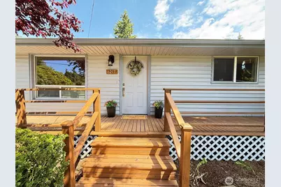 6217 W Beech Street, Everett, WA 98203 - Photo 1