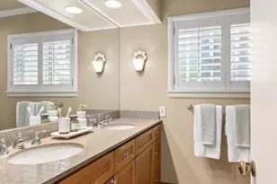 2615 E Garfield St, Seattle, WA 98112 - Photo 17